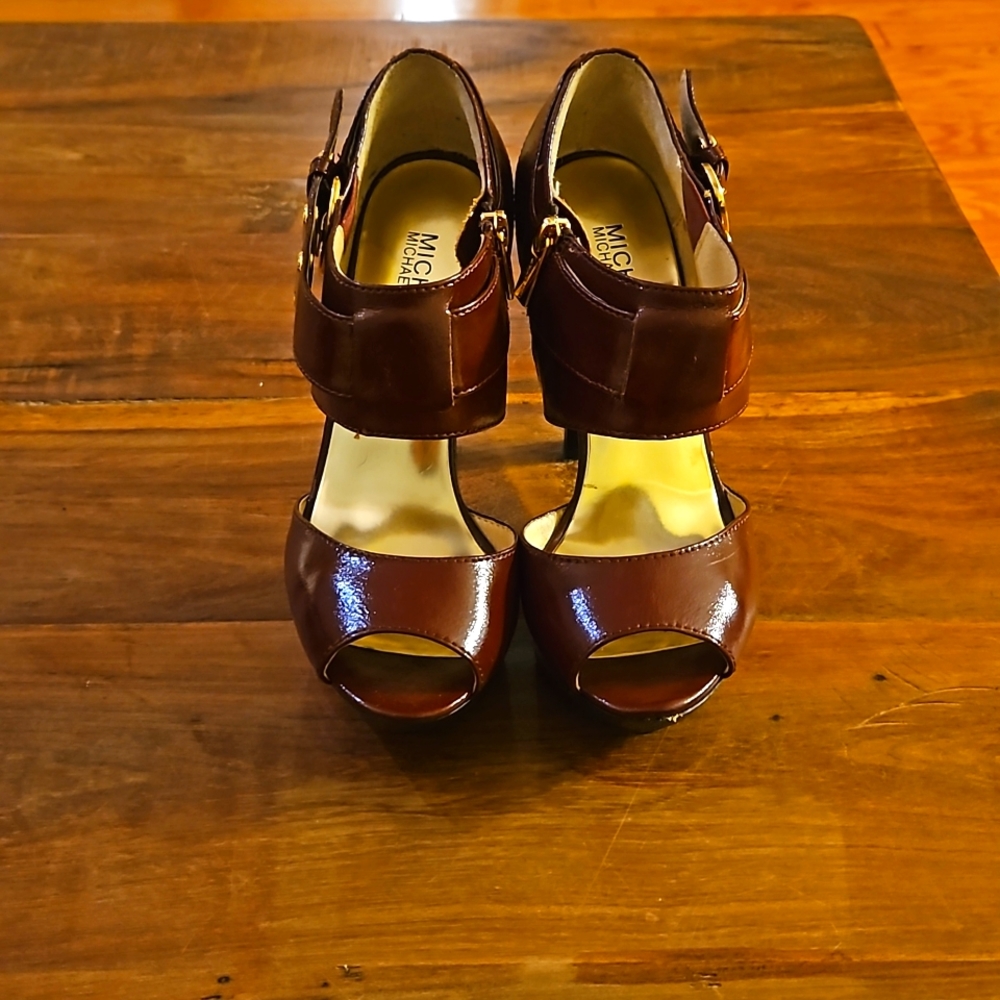 Michael Kors Patent Platform Deep Red/ Burgundy Size 6.5